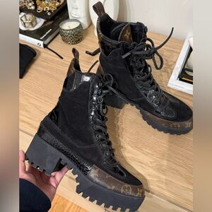 Louis Vuitton Laureate Platform Desert Boot